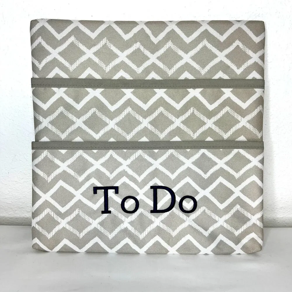 Thirty-One Wall Pocket To Do Organizer Board NEW